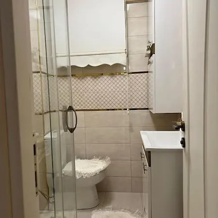 Taksim Ve Galatada 2 Bedrooms-1 Livingroom -2 Air Conditioning