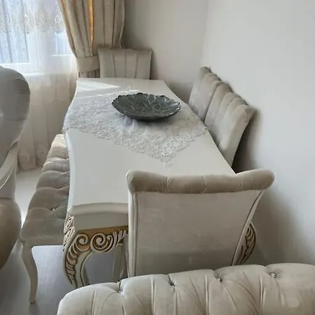 Taksim Ve Galatada 2 Bedrooms-1 Livingroom -2 Air Conditioning *