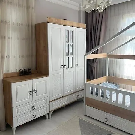 Taksim Ve Galatada 2 Bedrooms-1 Livingroom -2 Air Conditioning Apartment *