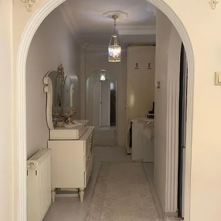 Apartment Taksim Ve Galatada 2 Bedrooms-1 Livingroom -2 Air Conditioning *