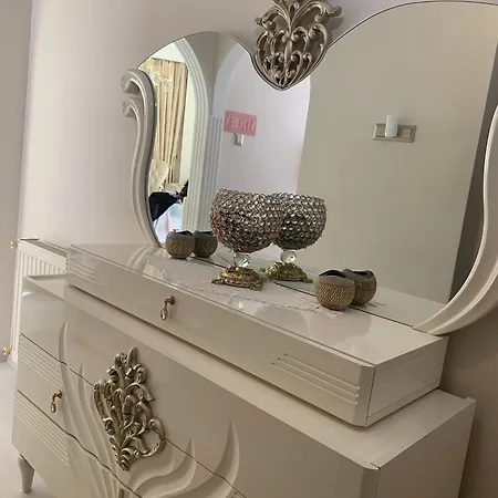 Taksim Ve Galatada 2 Bedrooms-1 Livingroom -2 Air Conditioning