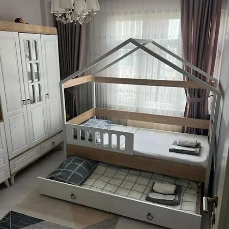 Taksim Ve Galatada 2 Bedrooms-1 Livingroom -2 Air Conditioning * איסטמבול